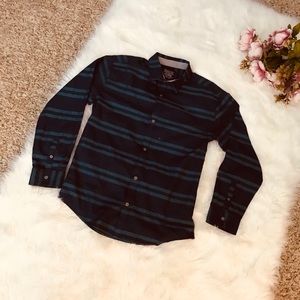 Calvin Klein button down long sleeve shirt